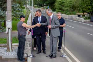 podpis in otv ceste-75